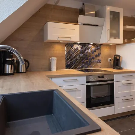 Apartamento Binnen Un' Buten